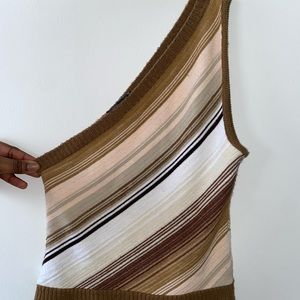 Brown one shoulder tank